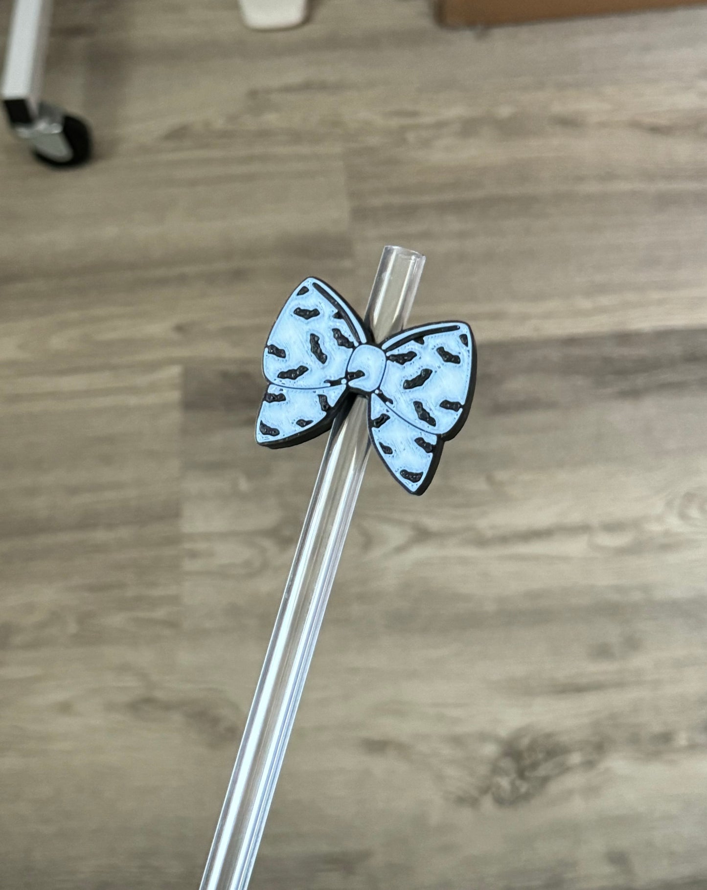 Spooky Bat Bow Straw Topper
