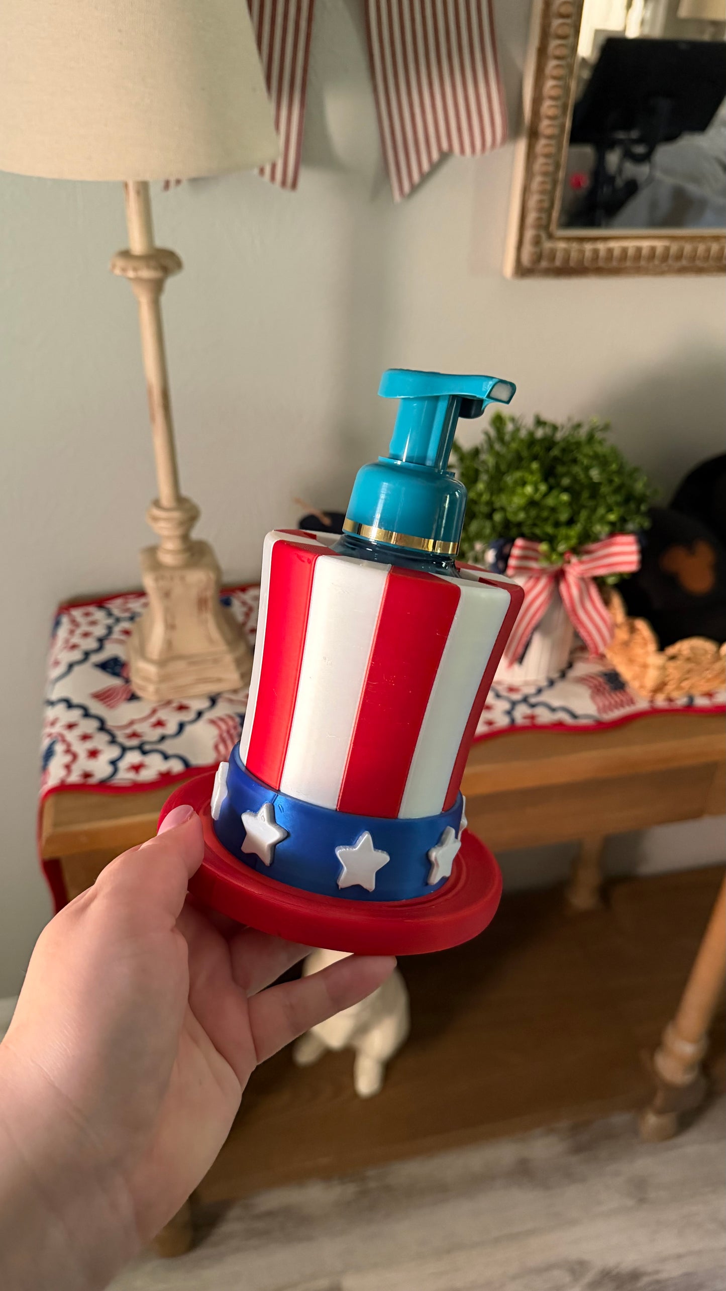 Patriotic Uncle Sam Top Hat Soap Holder