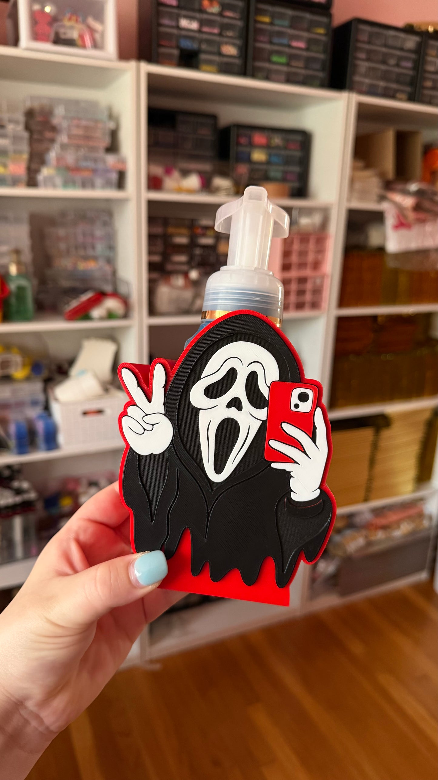 Ghostface Mirror Selfie Soap Holder