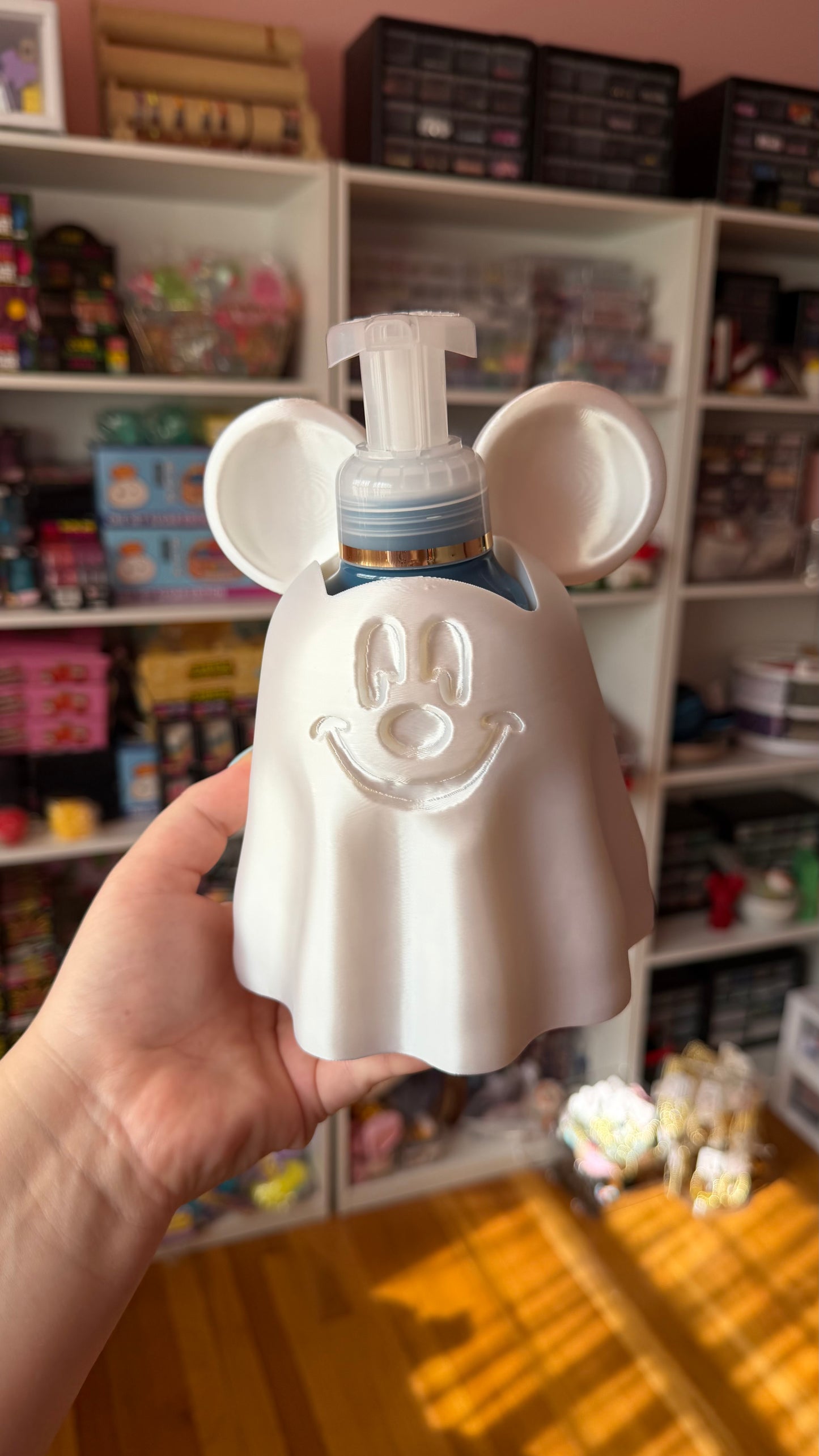 Silk White Mickey Ghostie Soap Holder