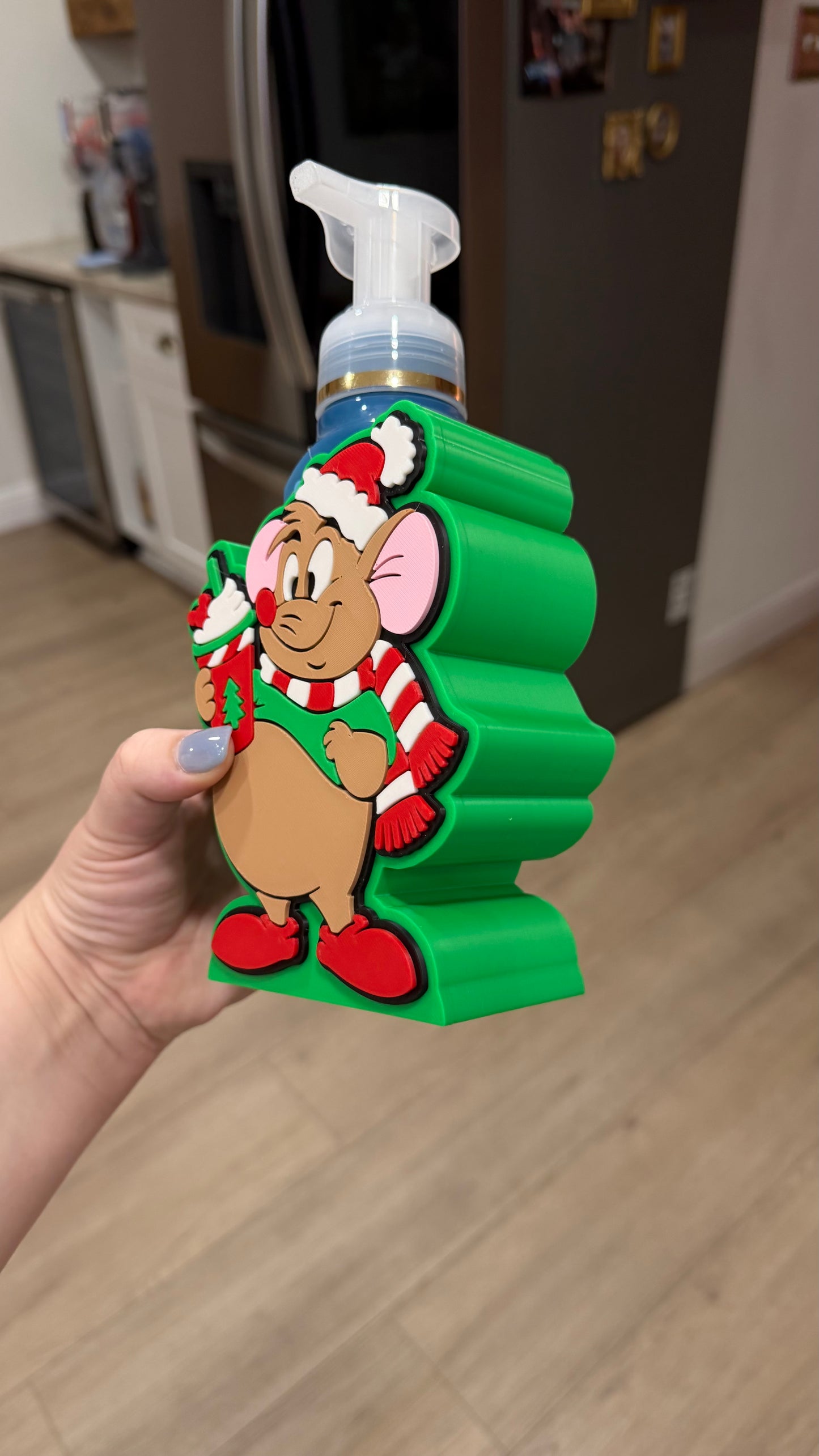 Gus Christmas Soap Holder