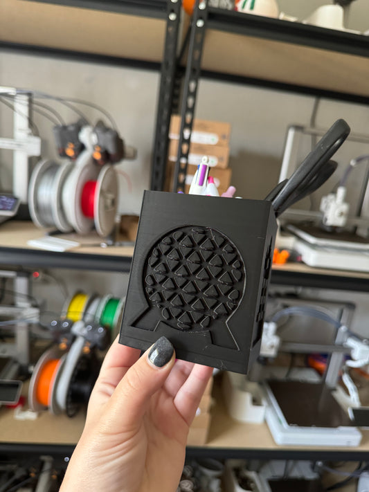 4 Parks Pen Holder