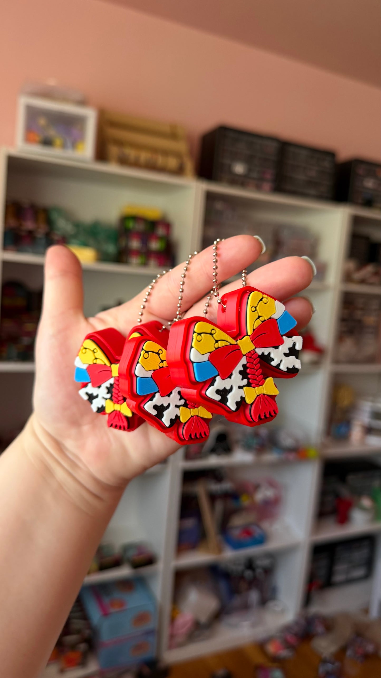 Jessie Bow Fidget Clicker