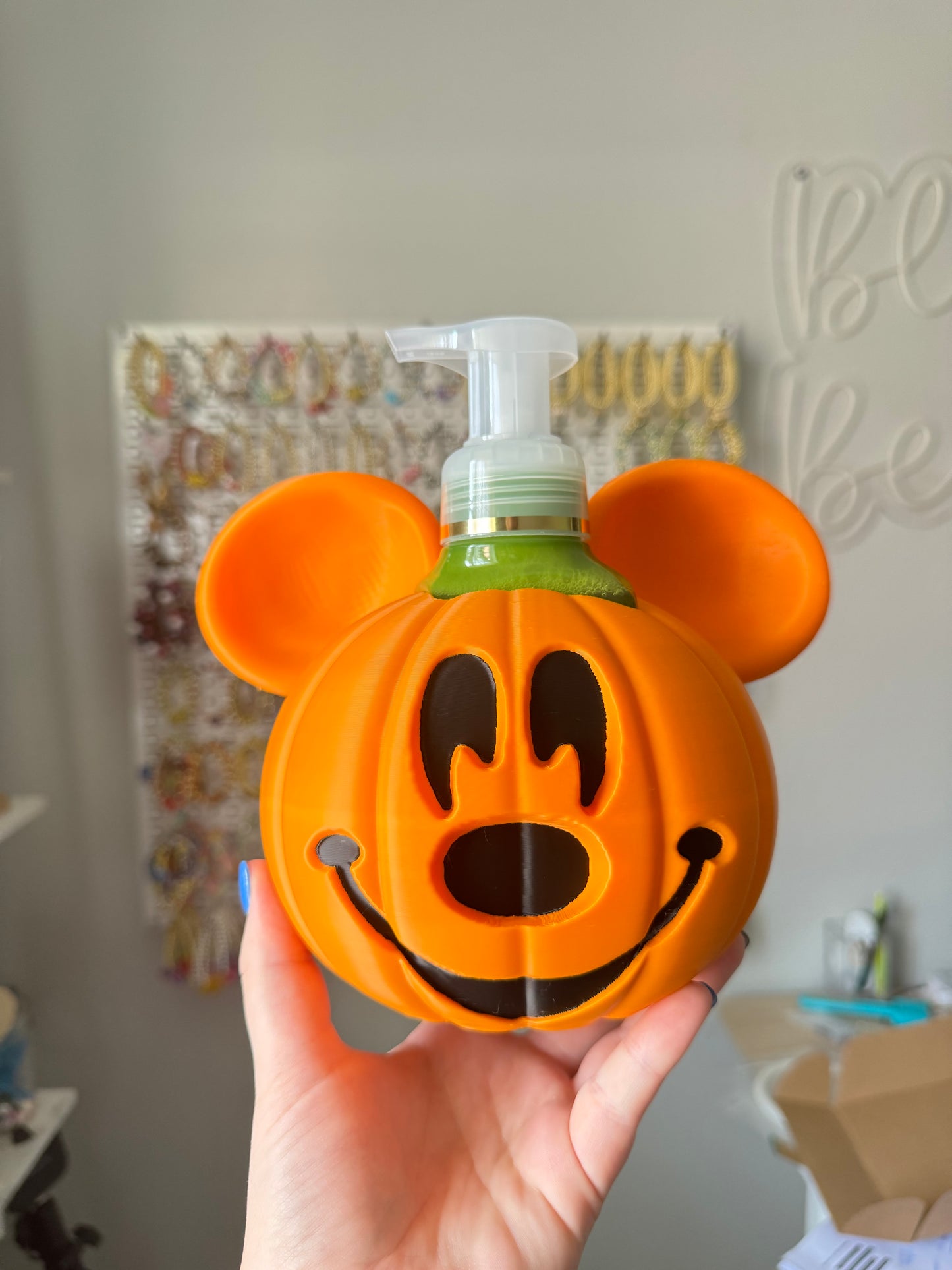 Pumpkin Mouse Bath & Bodyworks Foaming Soap Holder